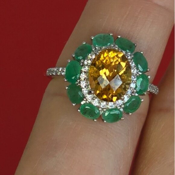 925 Sterling Silver Ring with Natural Citrine 8x10mm & Emerald Gems - Picture 4 of 7